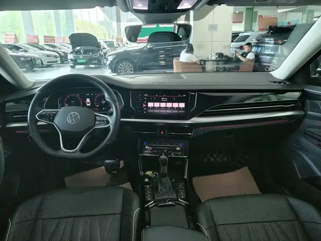 Volkswagen Passat — фото 8
