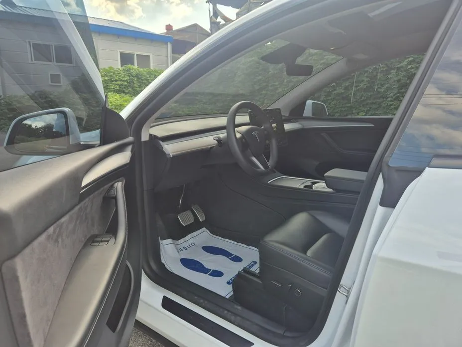 Tesla Model Y — фото 6