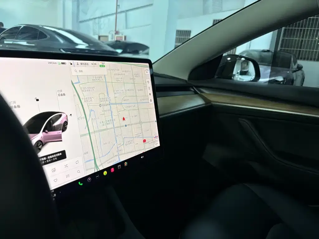 Tesla Model 3 — фото 3