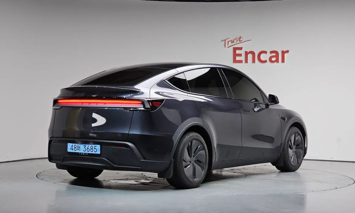 Tesla Model Y — фото 2