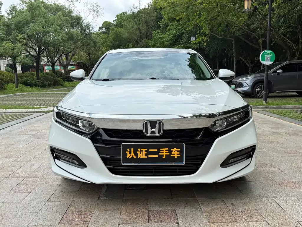 Honda Accord — фото 4