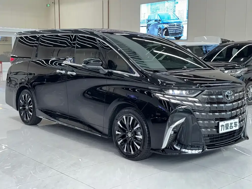 Toyota Alphard — фото 7