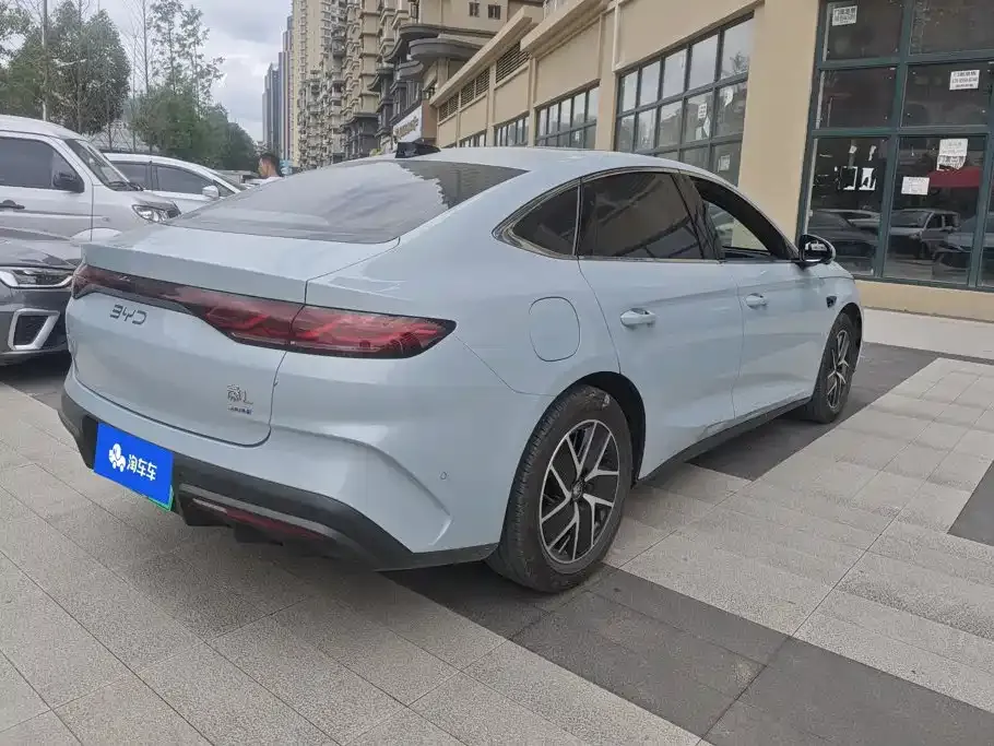 BYD Qin L — фото 10
