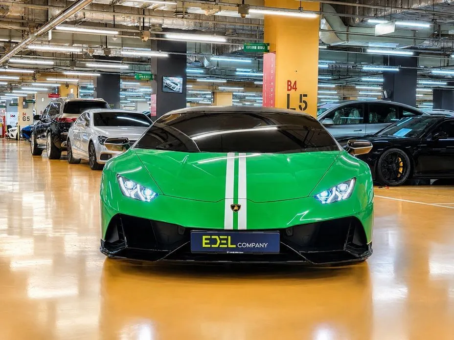 Lamborghini Huracan — фото 1