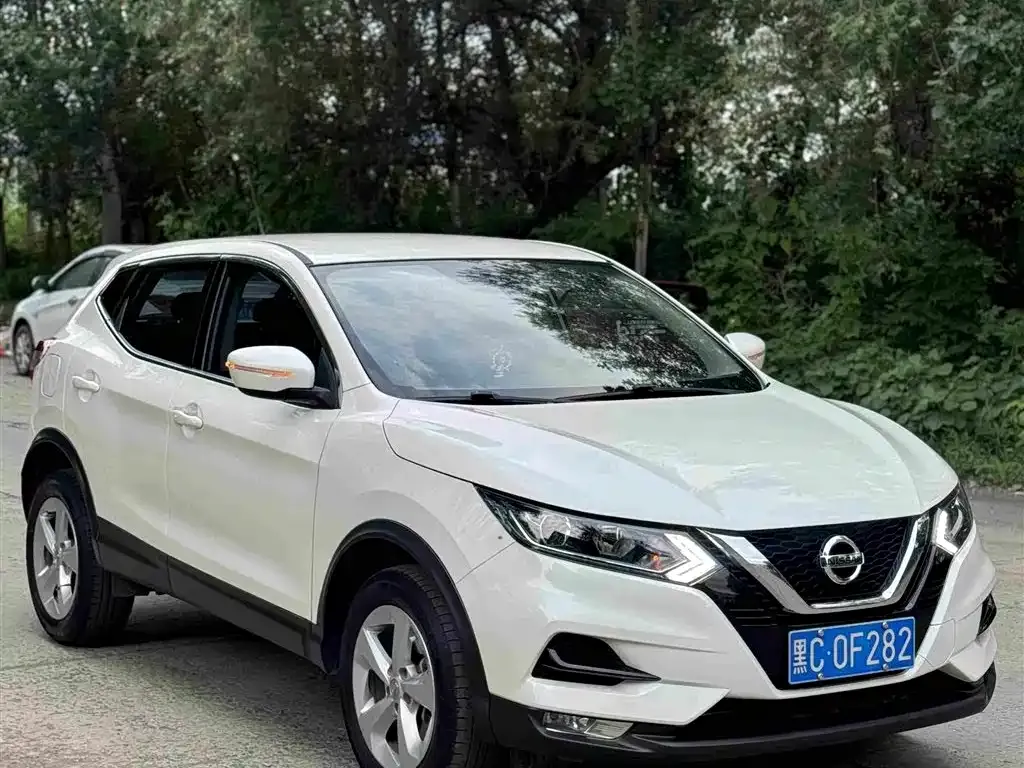Nissan Qashqai — фото 2