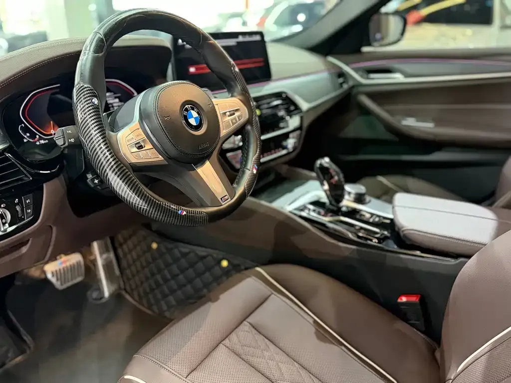 BMW 5 Series — фото 2