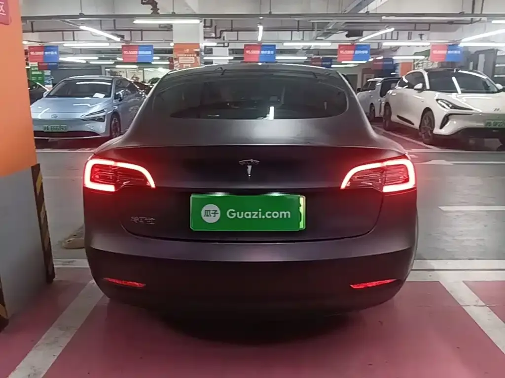 Tesla Model 3 — фото 10