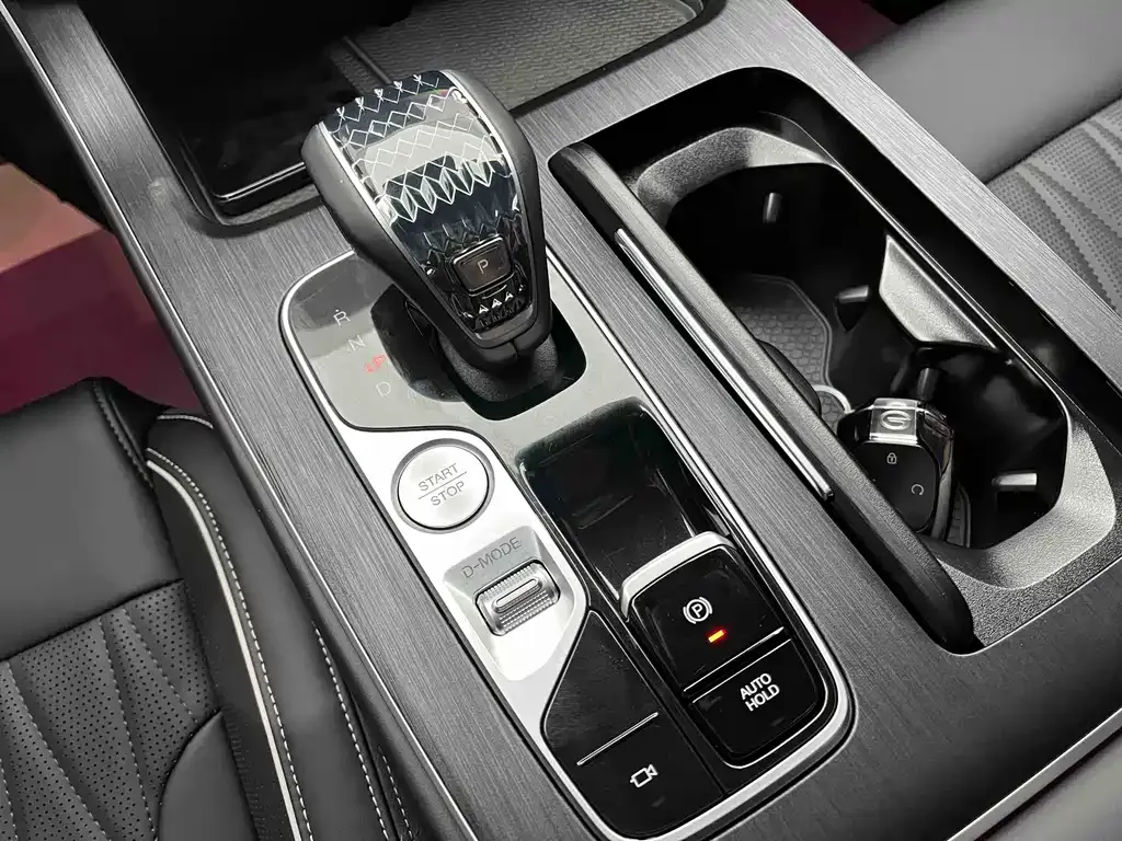 GAC Motor Trumpchi GS8 — фото 10