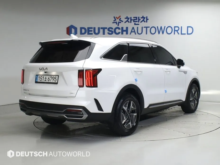 Kia Sorento — фото 7