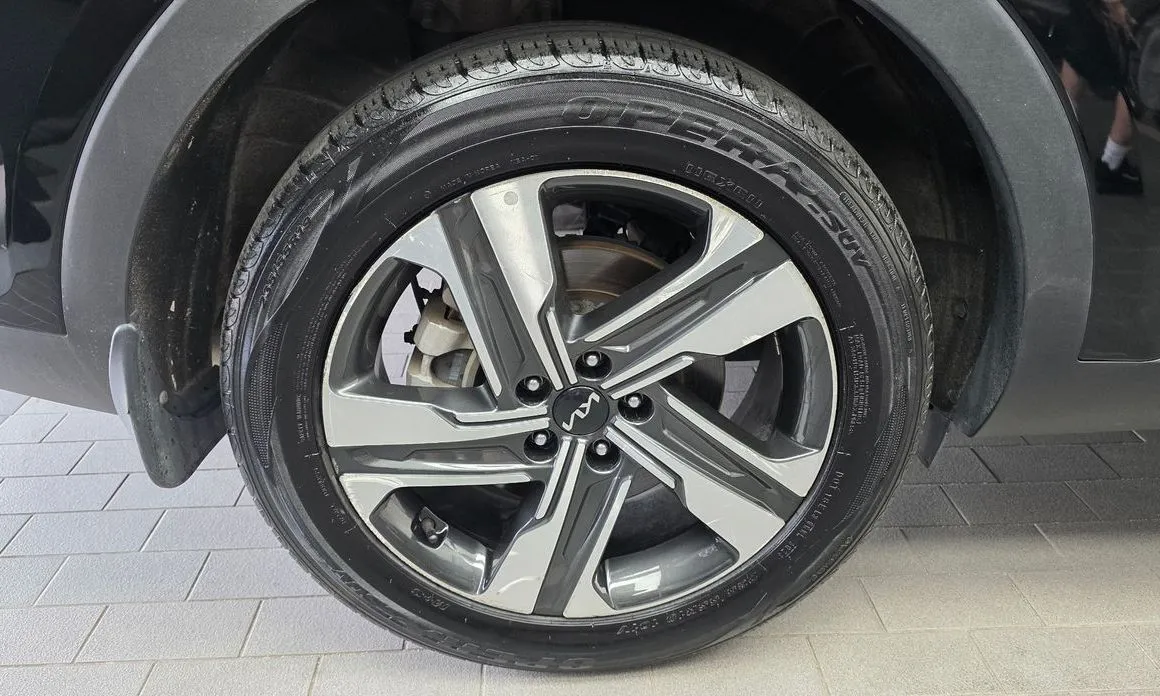 Kia Sorento — фото 7