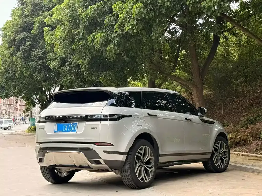 Land Rover Evoque — фото 6