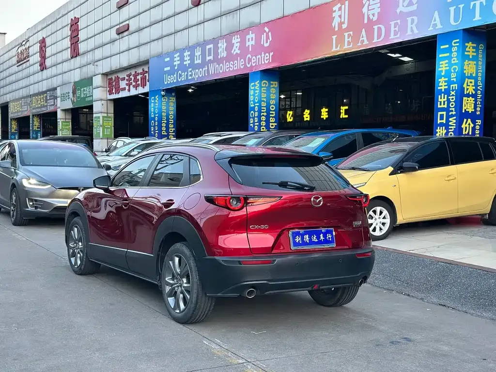 Mazda CX-30 — фото 10