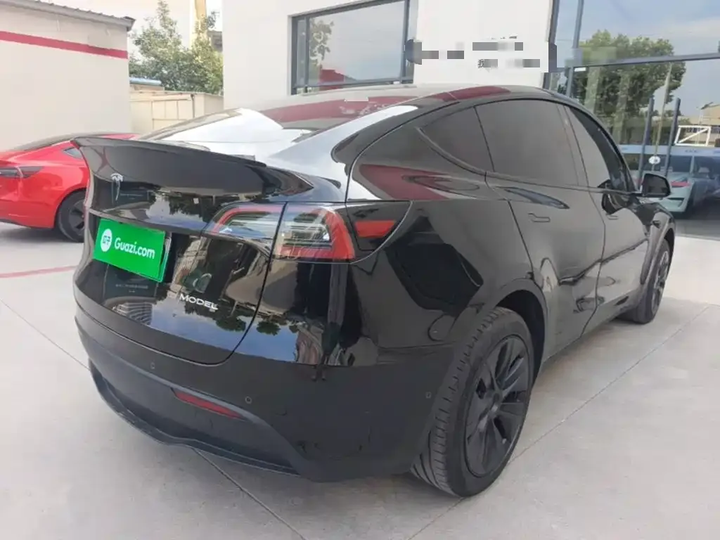 Tesla Model Y — фото 4