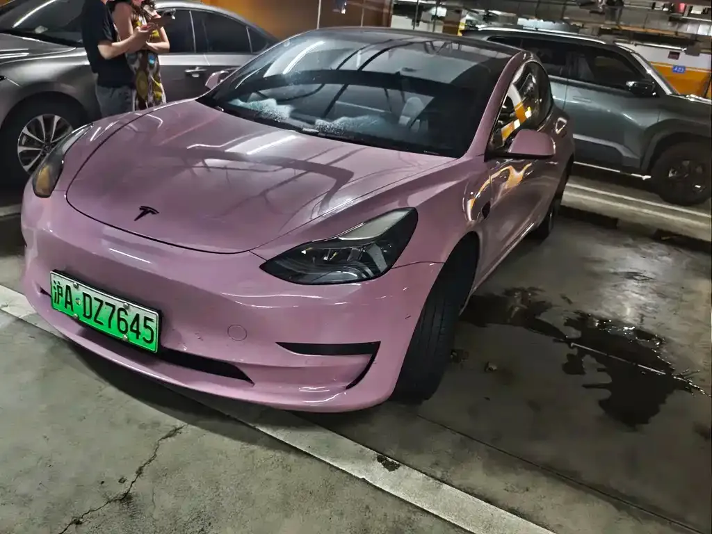 Tesla Model 3 — фото 1