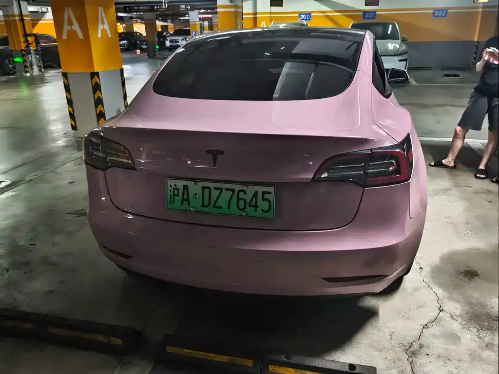Tesla Model 3 — фото 2
