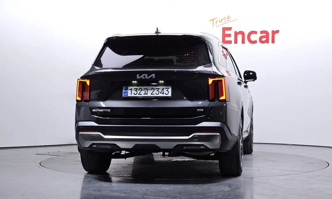 Kia Sorento — фото 8