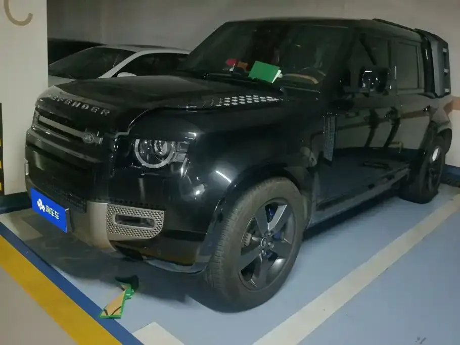 Land Rover Defender — фото 1