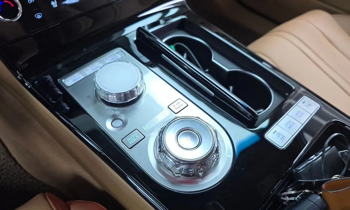 Genesis G80 — фото 9