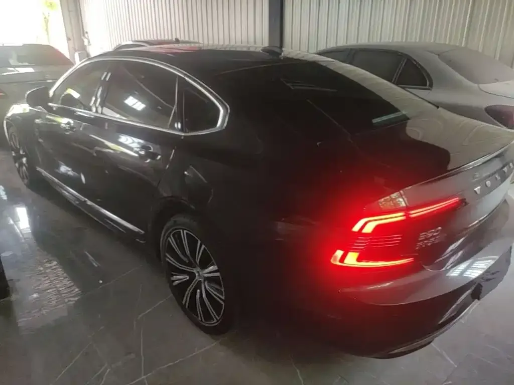 Volvo S90 — фото 7
