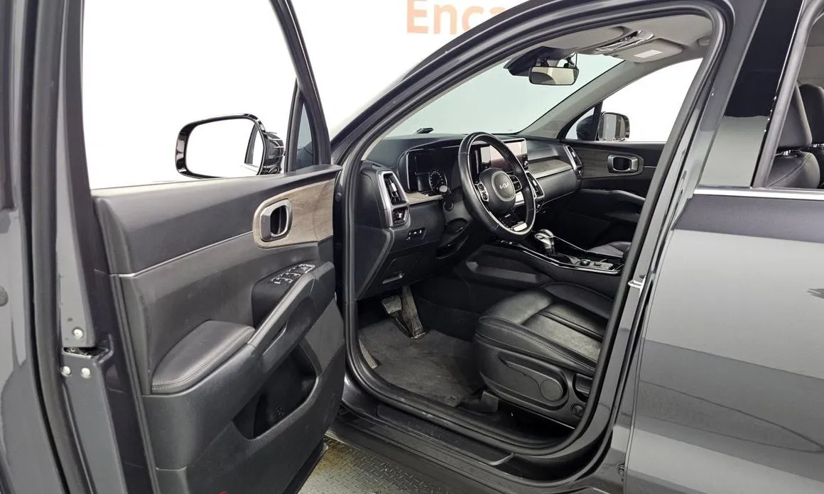Kia Sorento — фото 9