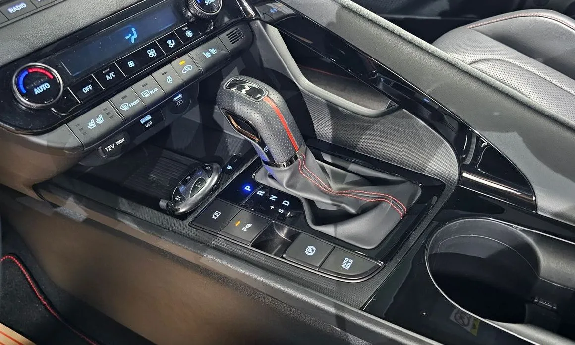 Hyundai AVANTE — фото 8