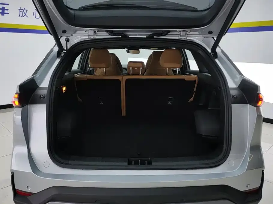 Geely Galaxy L7 — фото 7