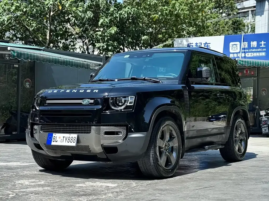 Land Rover Defender — фото 1