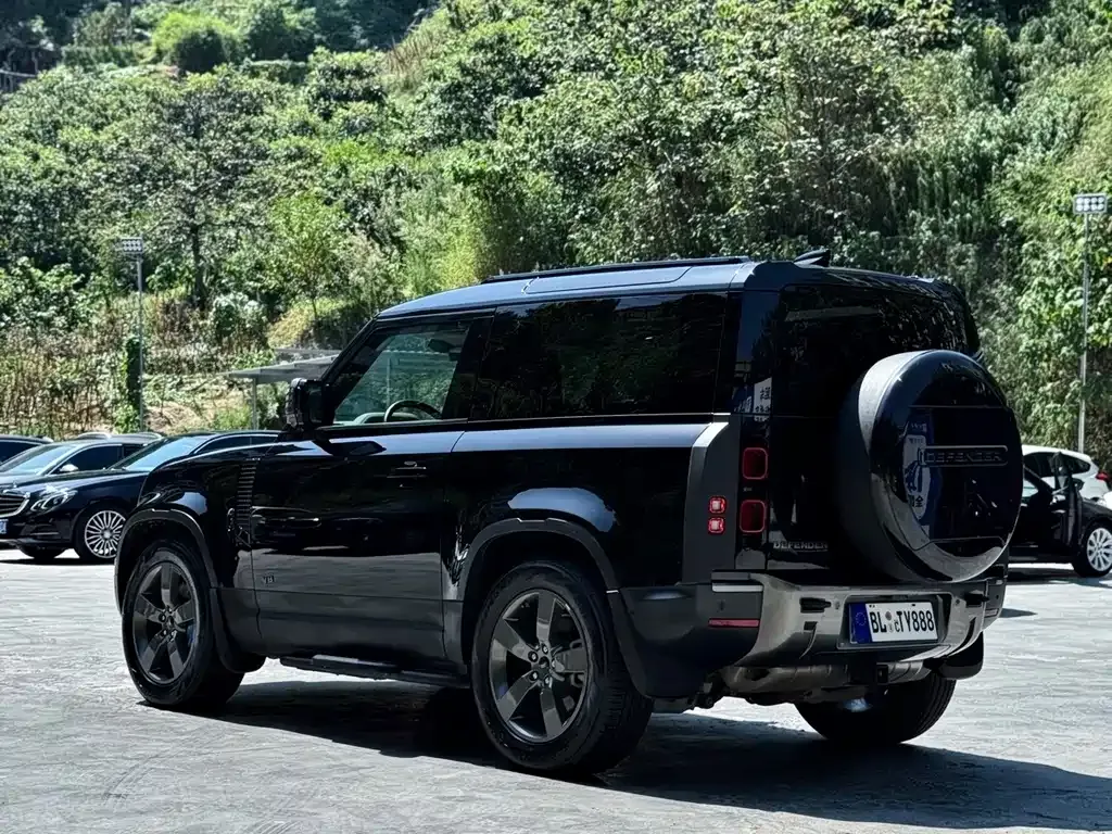 Land Rover Defender — фото 5