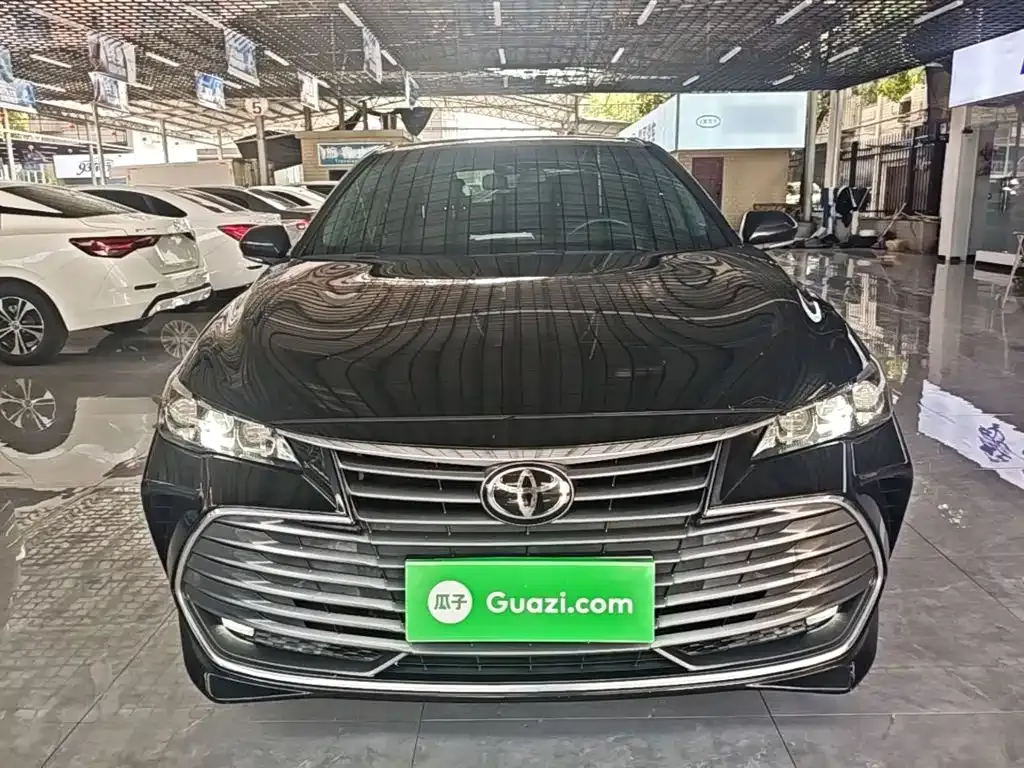 Toyota Avalon — фото 10