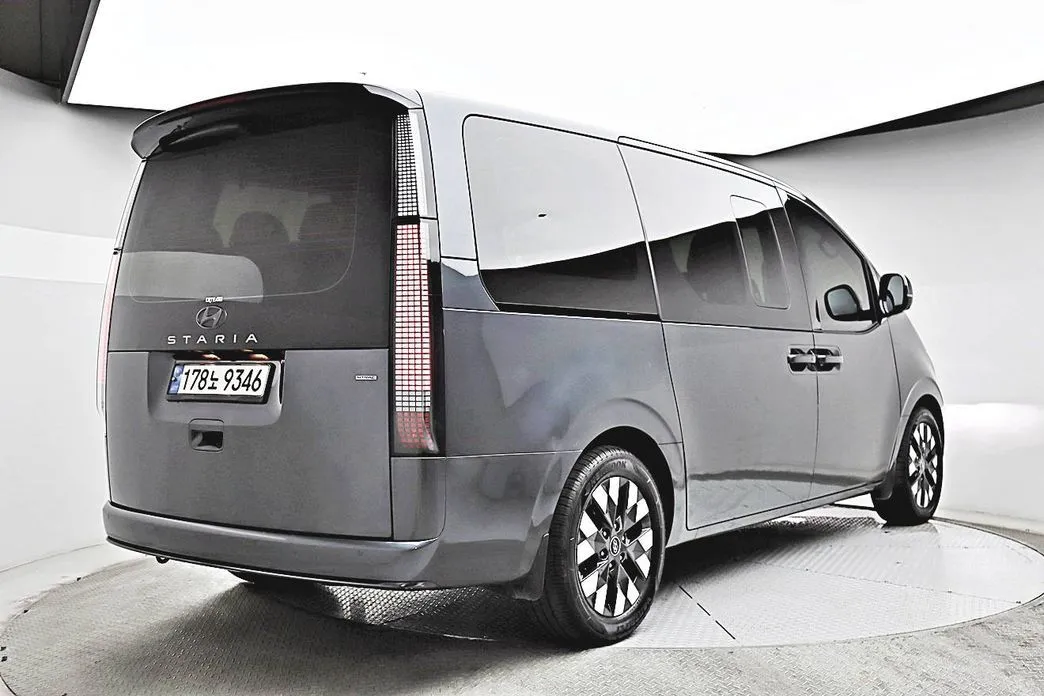 Hyundai Staria — фото 3