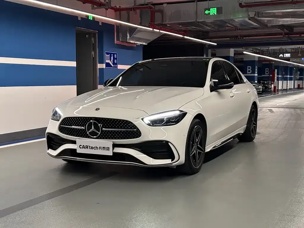 Mercedes-Benz C-Class — фото 1