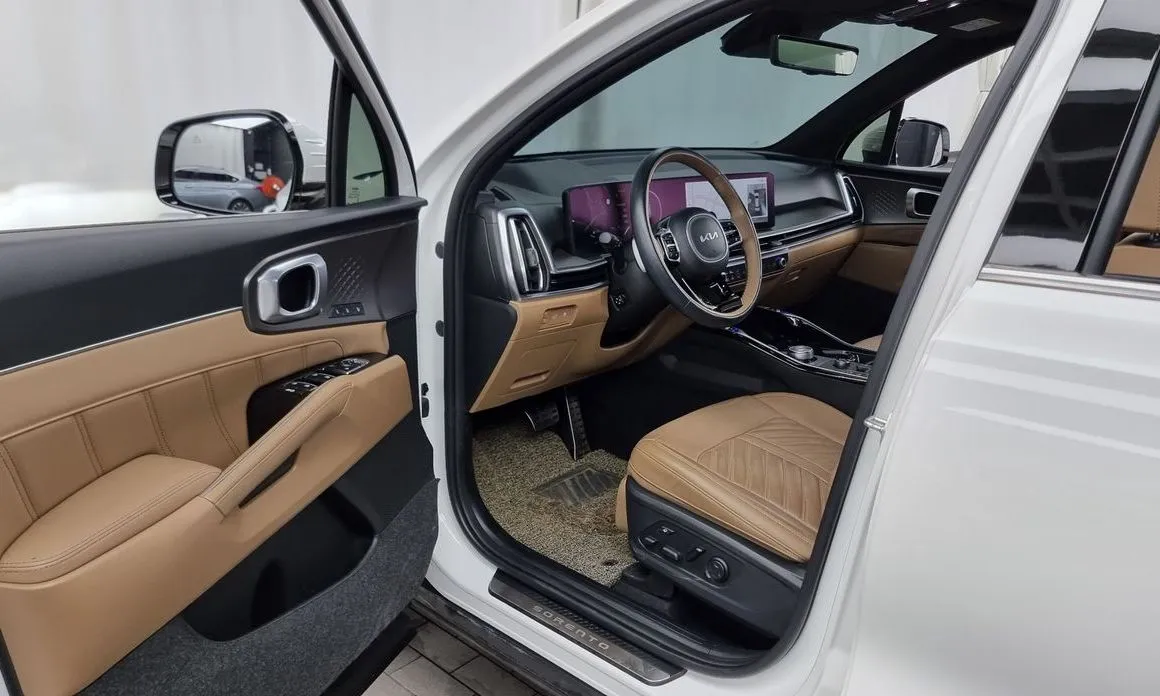 Kia Sorento — фото 6