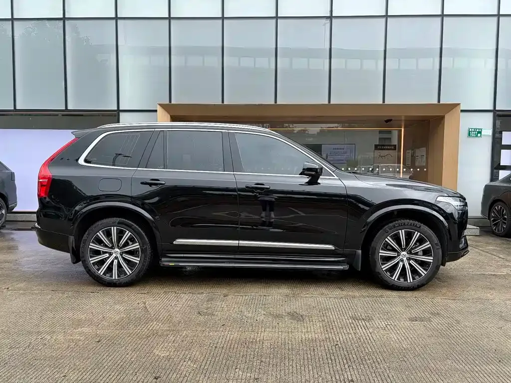 Volvo XC90 — фото 2
