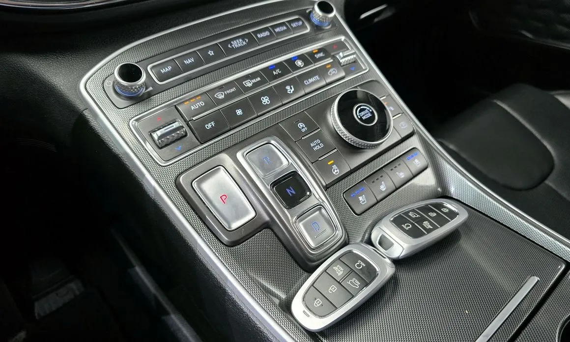 Hyundai Santafe — фото 10