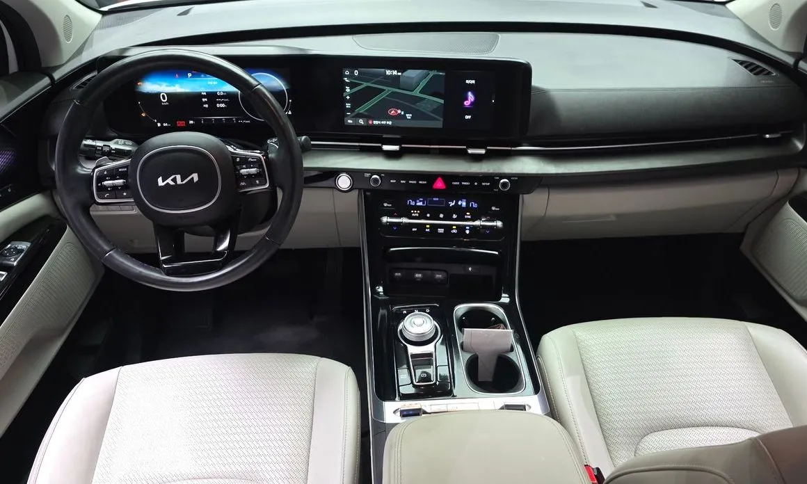 Kia Carnival — фото 10