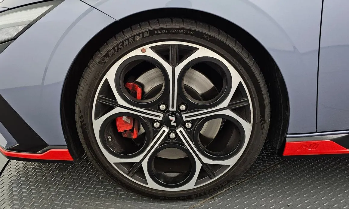 Hyundai AVANTE — фото 8