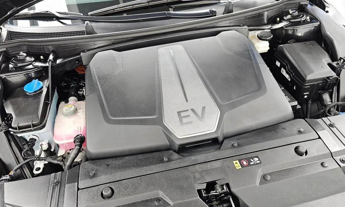 Kia EV6 — фото 10