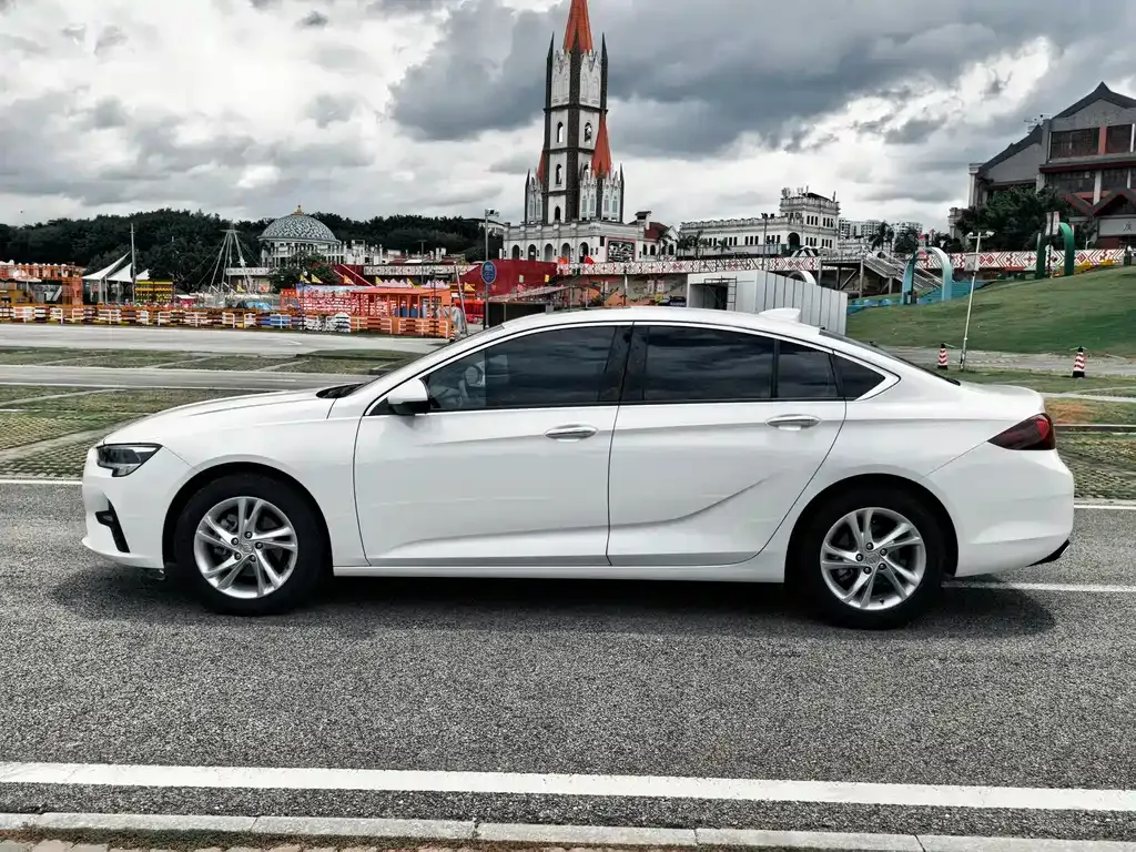 Buick Regal — фото 4