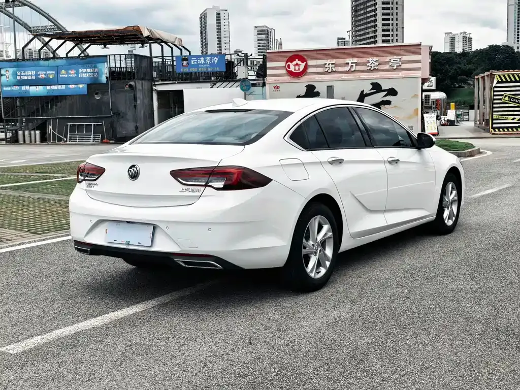 Buick Regal — фото 10