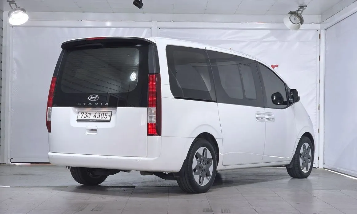Hyundai Staria — фото 3