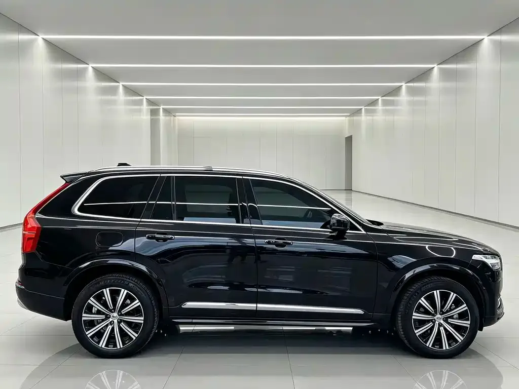 Volvo XC90 — фото 3