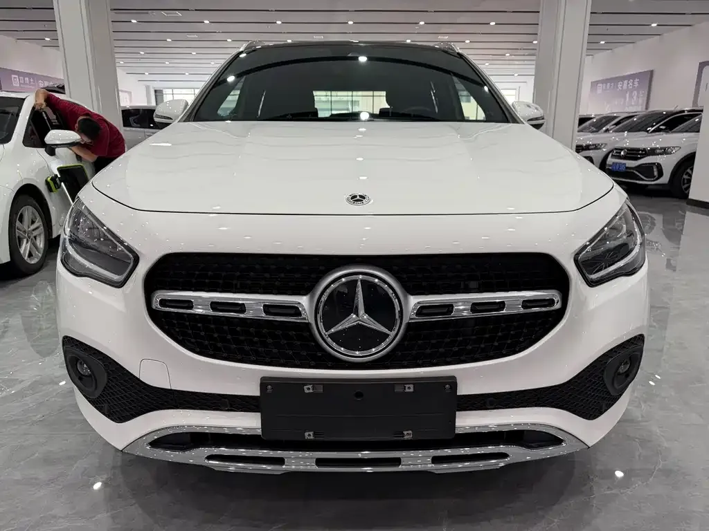 Mercedes-Benz GLA — фото 5