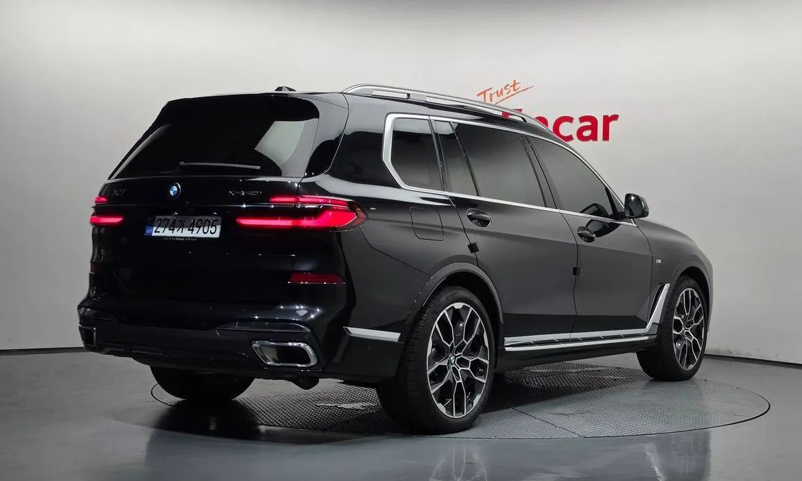 BMW X7 — фото 5