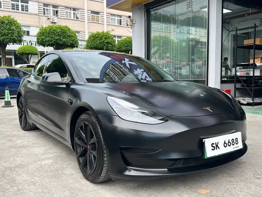 Tesla Model 3 — фото 8