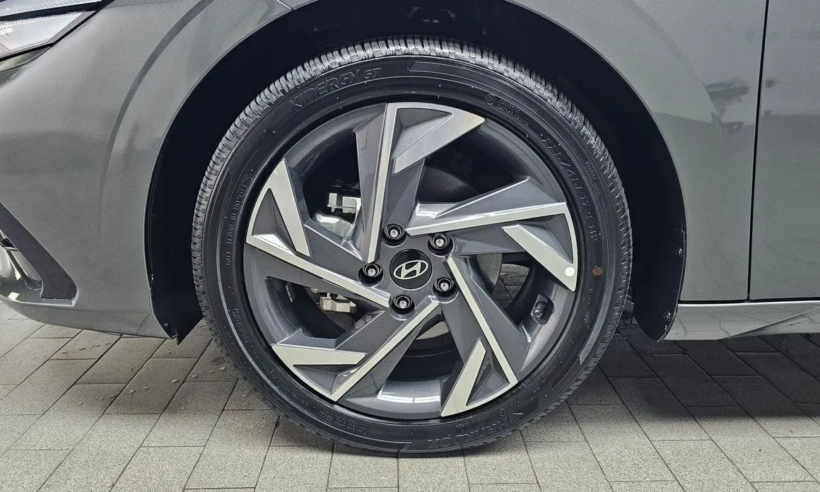 Hyundai AVANTE — фото 9