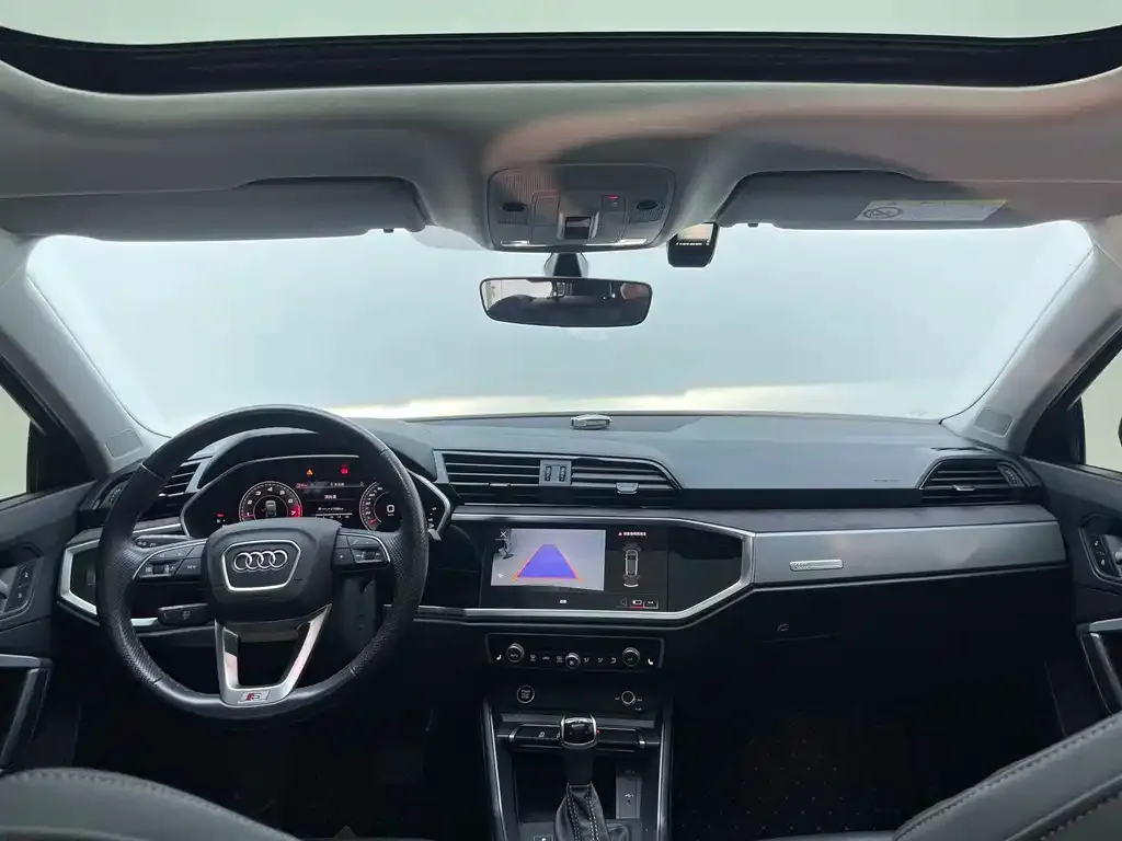 Audi Q3 Sportback — фото 3