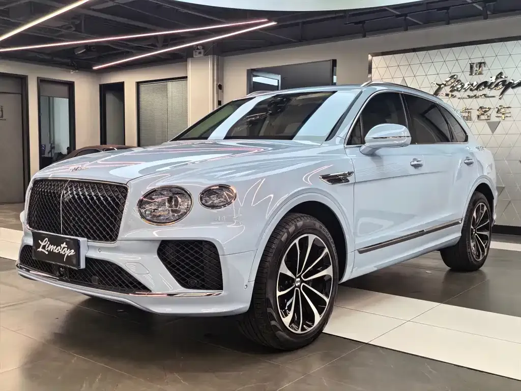 Bentley Bentayga — фото 1