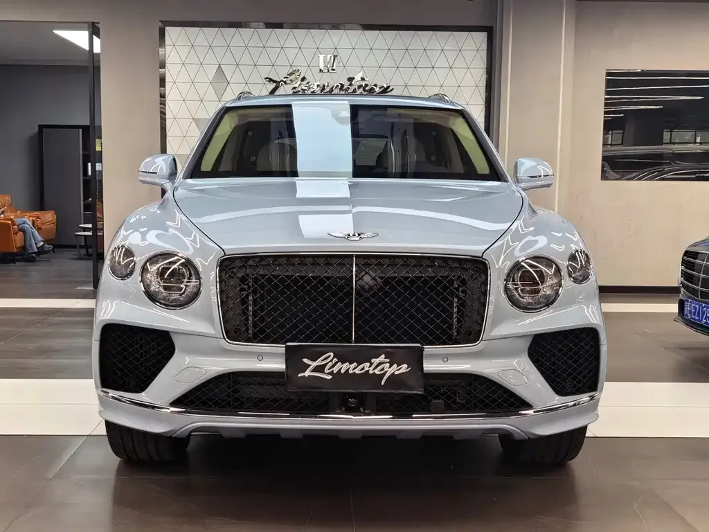 Bentley Bentayga — фото 6