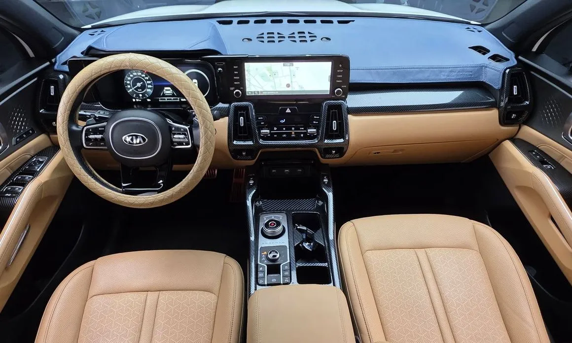 Kia Sorento — фото 10