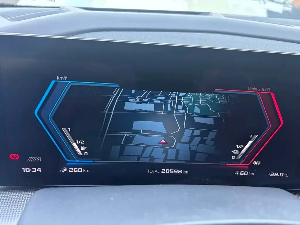 BMW XM — фото 6